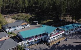 Celadon Lodge